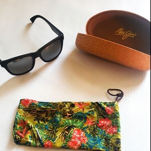 Maui jim Sunglasses 🕶 😎